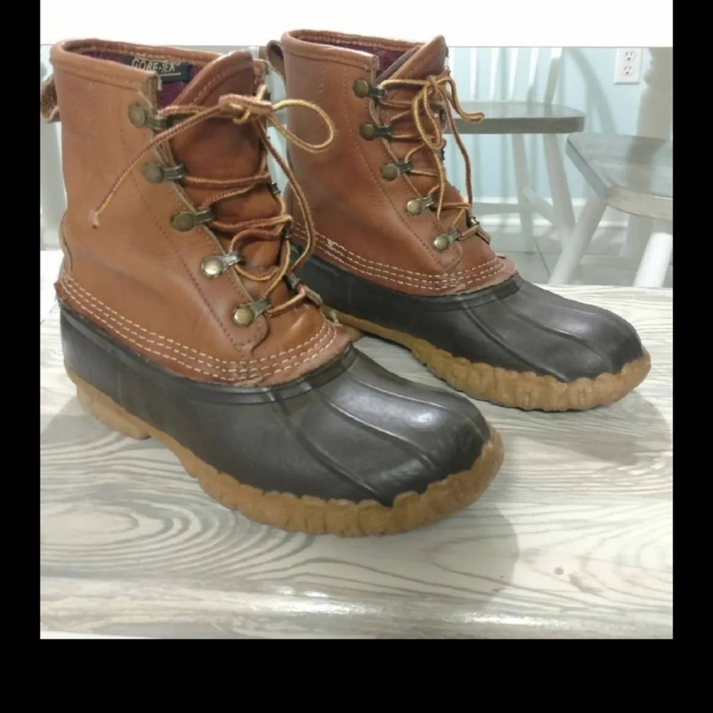 Duck boots